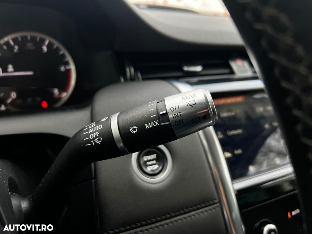 Land Rover Discovery Sport - 24