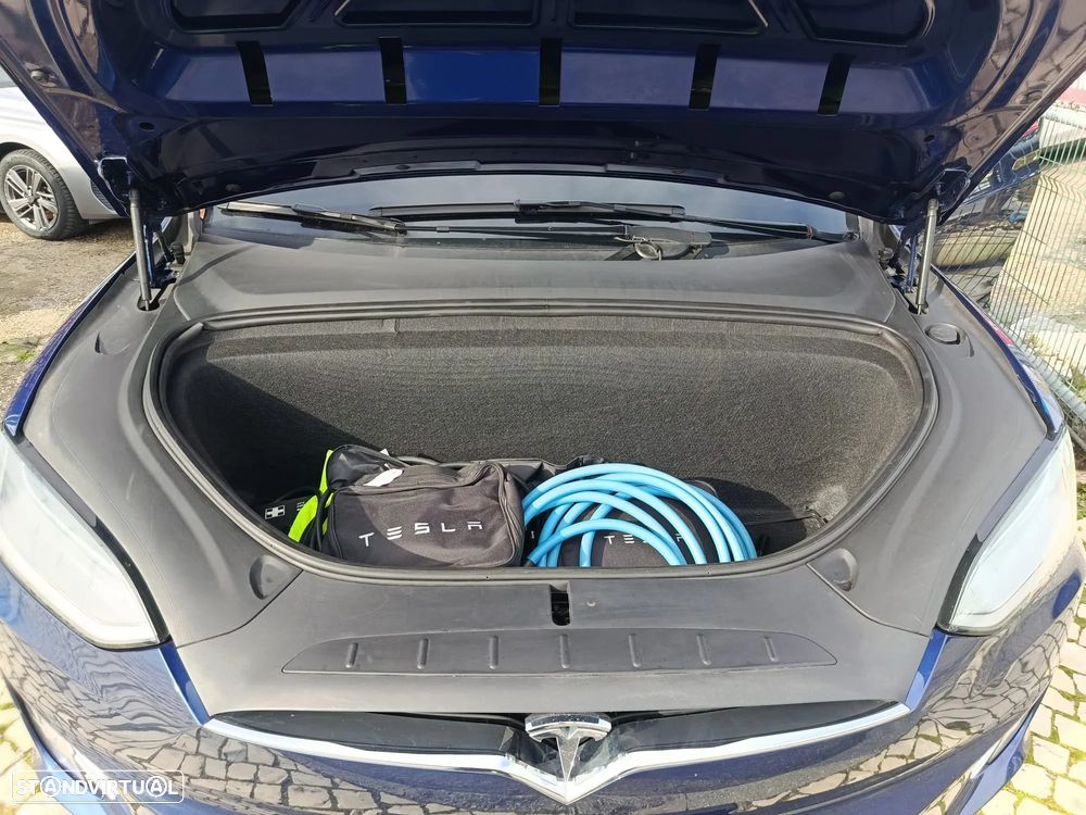 Tesla Model X 100 kWh Long Range AWD - 12