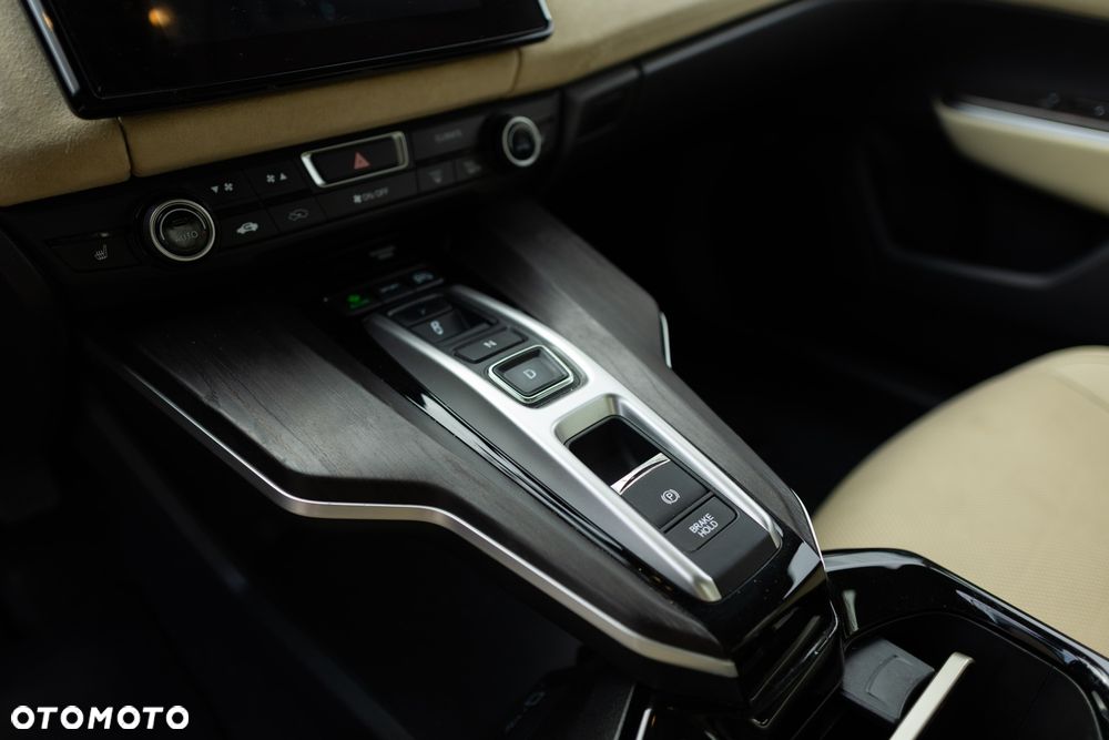 Honda Clarity - 8