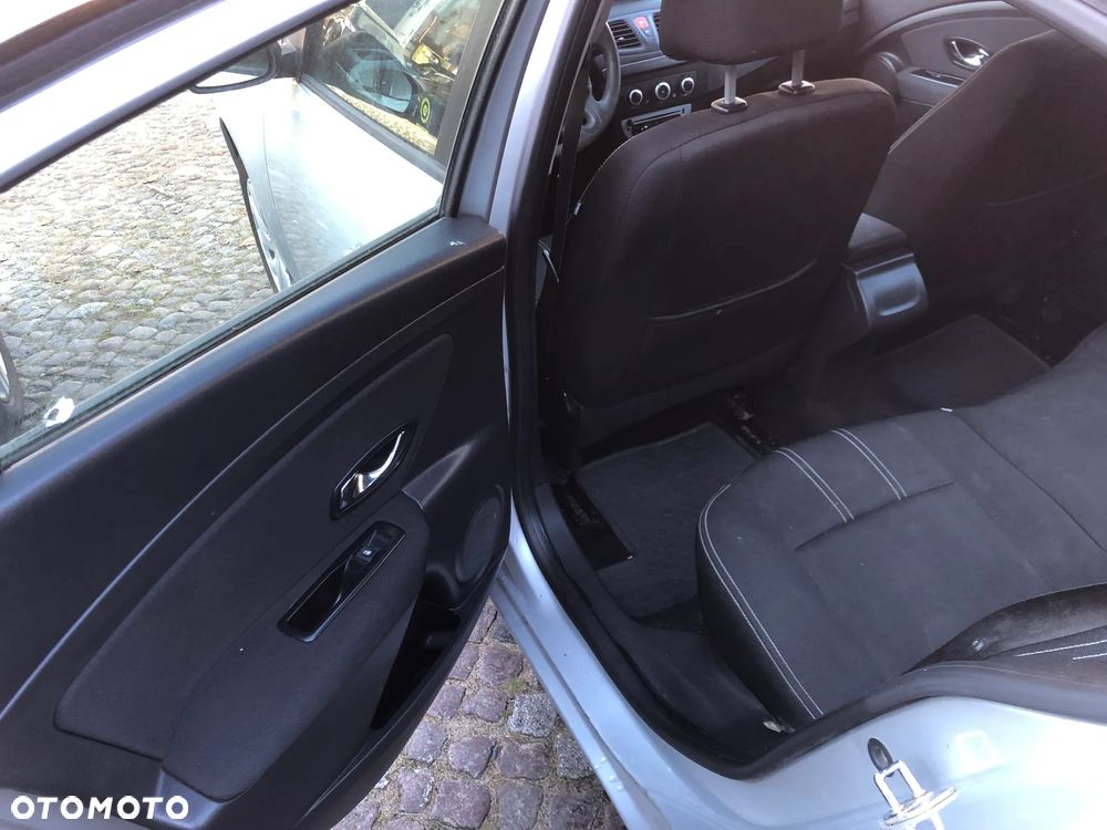 Renault Fluence - 10