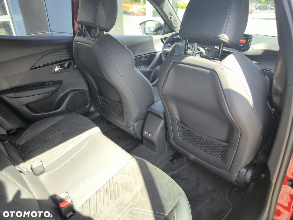Peugeot 2008 PureTech mHEV GT Exclusive e-DCS6 - 13