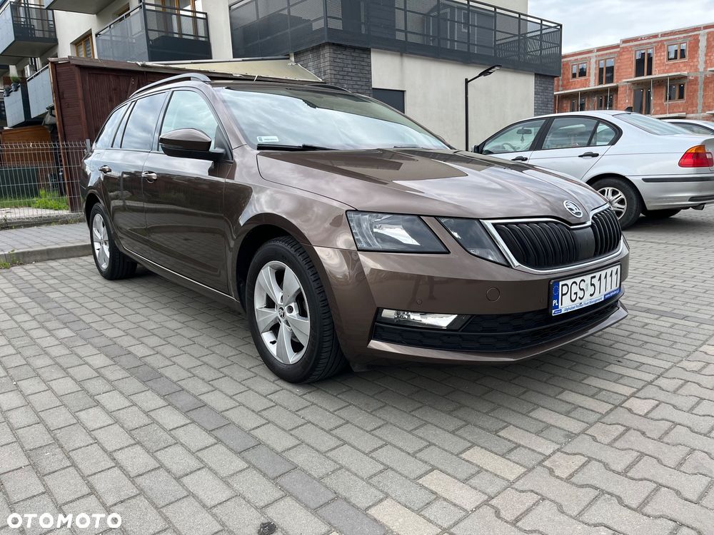 Skoda Octavia 1.4 TSI Ambition DSG - 2
