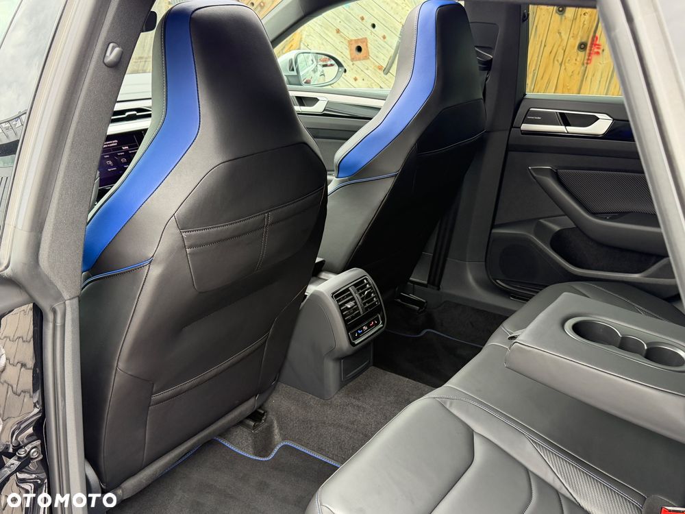 Volkswagen Arteon 2.0 TSI 4Motion R DSG - 19