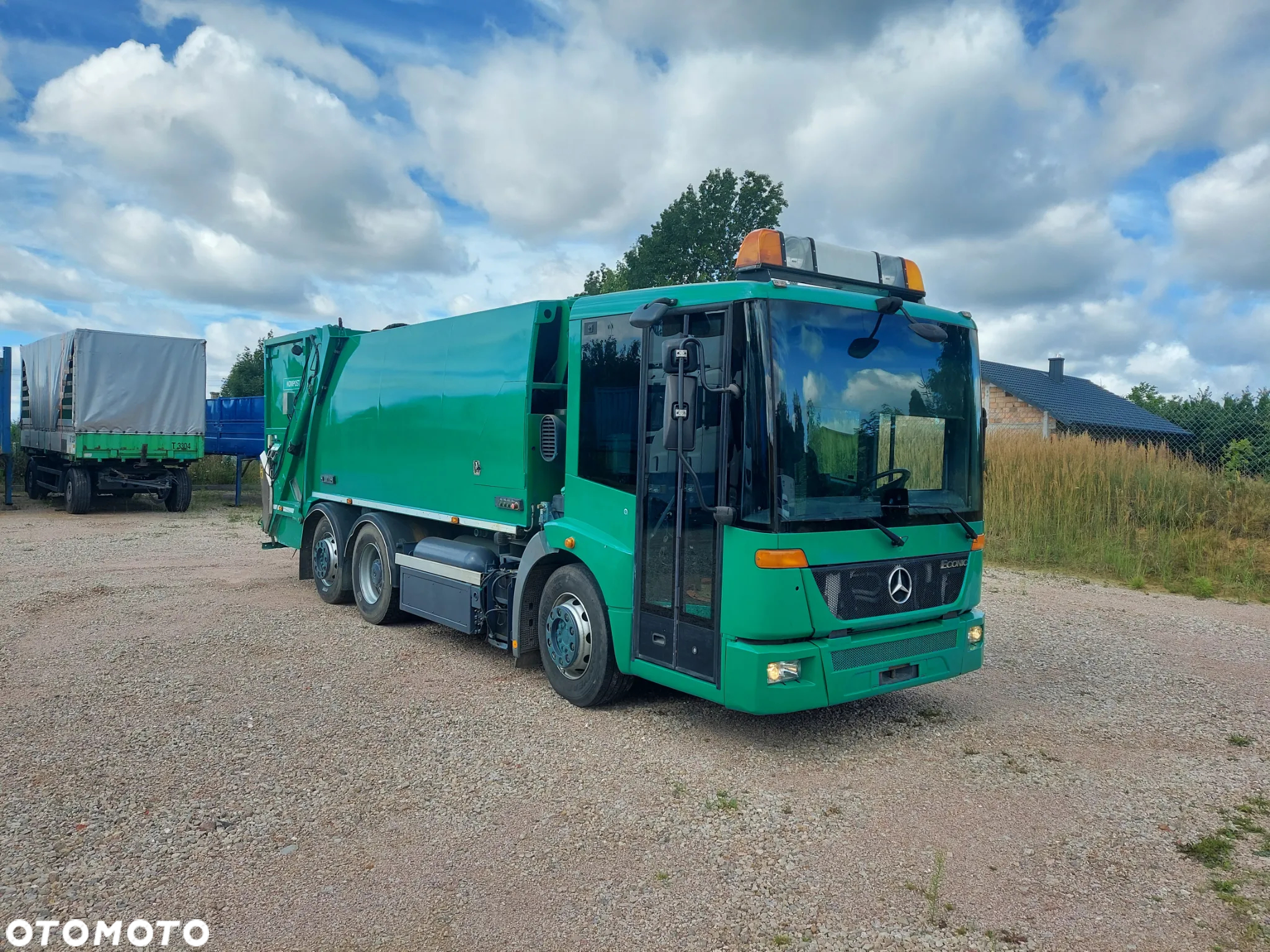 Mercedes-Benz Econic 2628 - 3