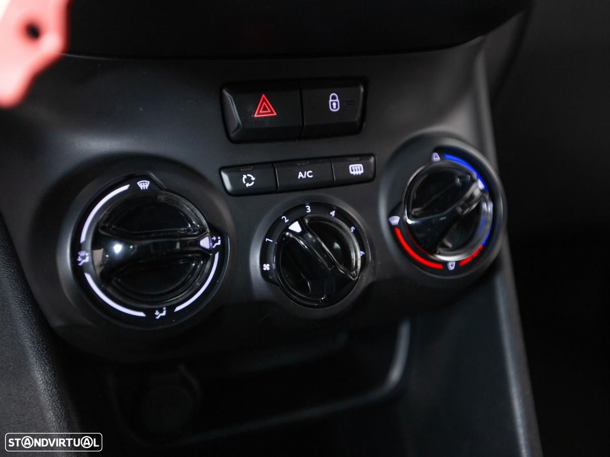 Peugeot 208 Van 1.4 HDi 1.4 c/iva - 15