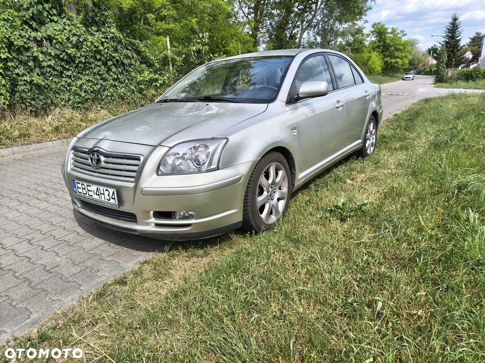 Toyota Avensis 2.0 D-4D Sol - 1
