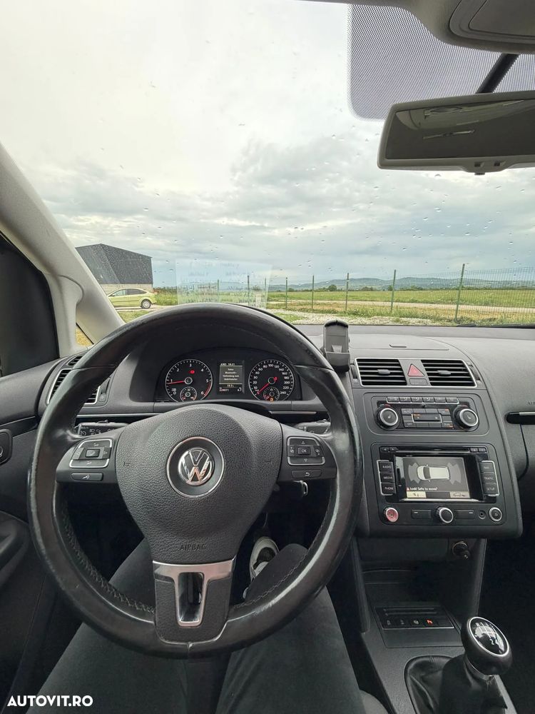 Volkswagen Touran 2.0 TDI DPF Highline - 10