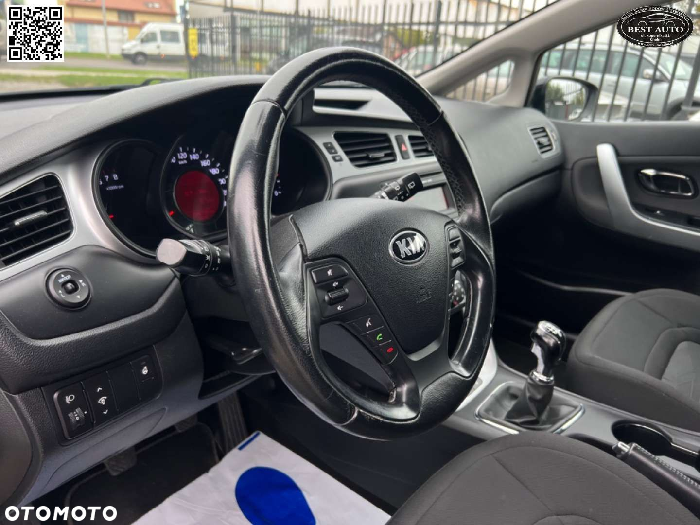 Kia Ceed - 32