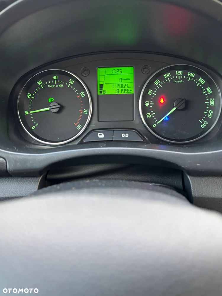 Skoda Fabia 2014 photo 3