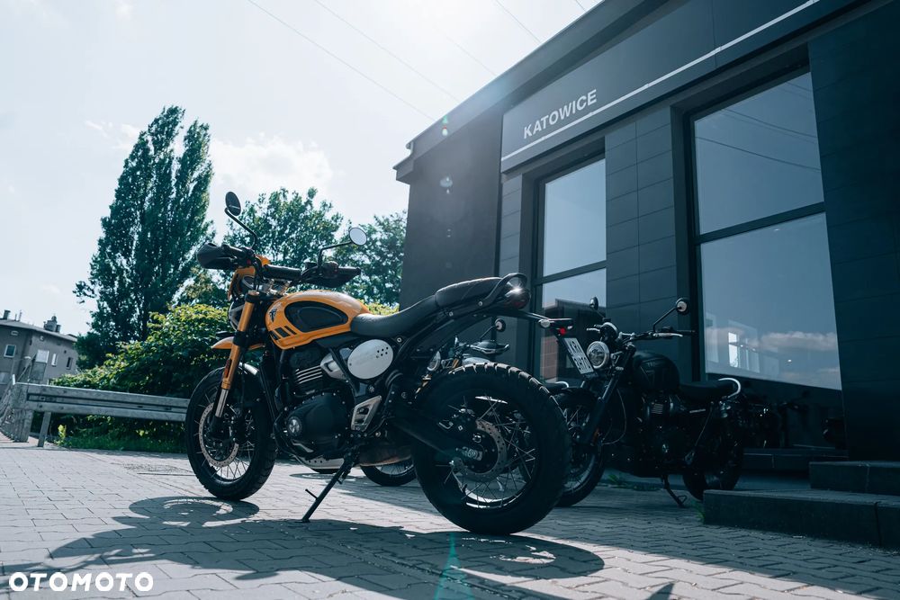 Triumph Scrambler - 16