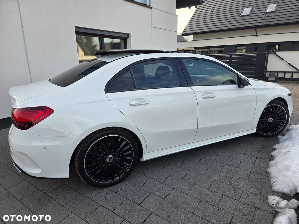 Mercedes-Benz Klasa A 220 4-Matic AMG Line 7G-DCT - 11
