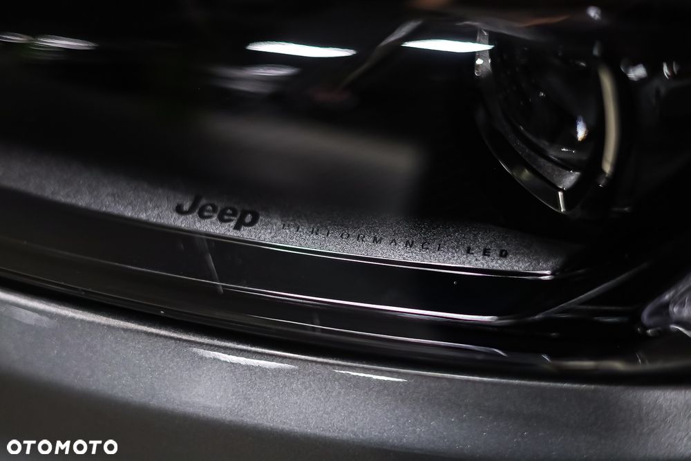 Jeep Compass - 31