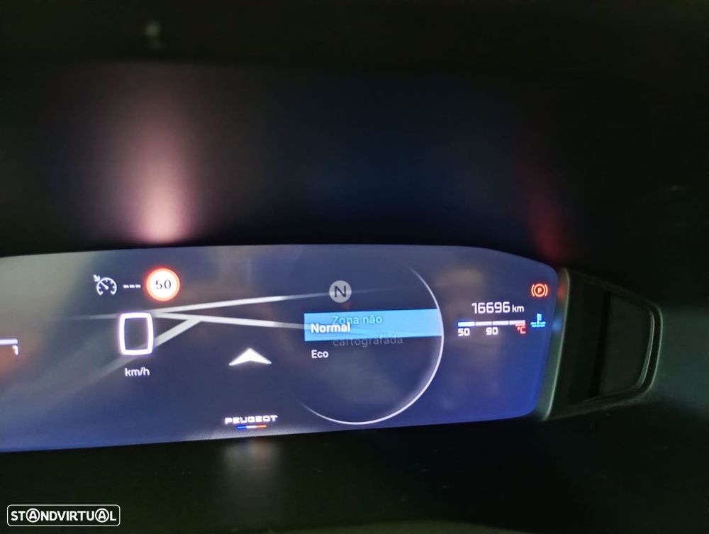 Peugeot 208 1.2 PureTech Allure - 19