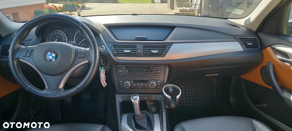 BMW X1 - 10