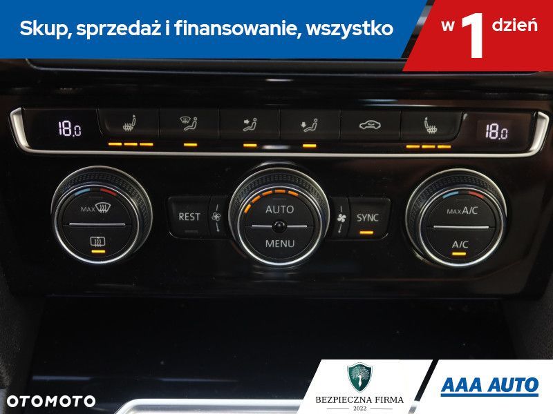 Volkswagen Passat - 18