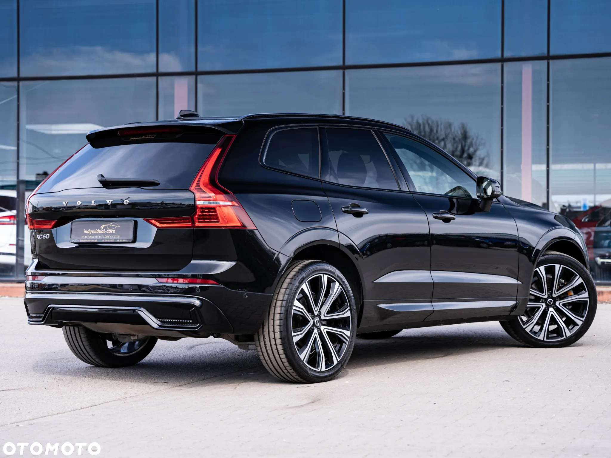 Volvo XC 60 T8 AWD Plug-in Hybrid Ultra Dark - 13