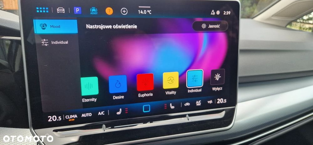 Volkswagen Golf 1.5 eTSI OPF DSG Goal - 12