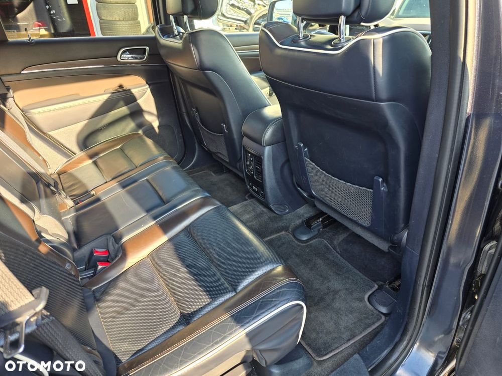 Jeep Grand Cherokee - 8