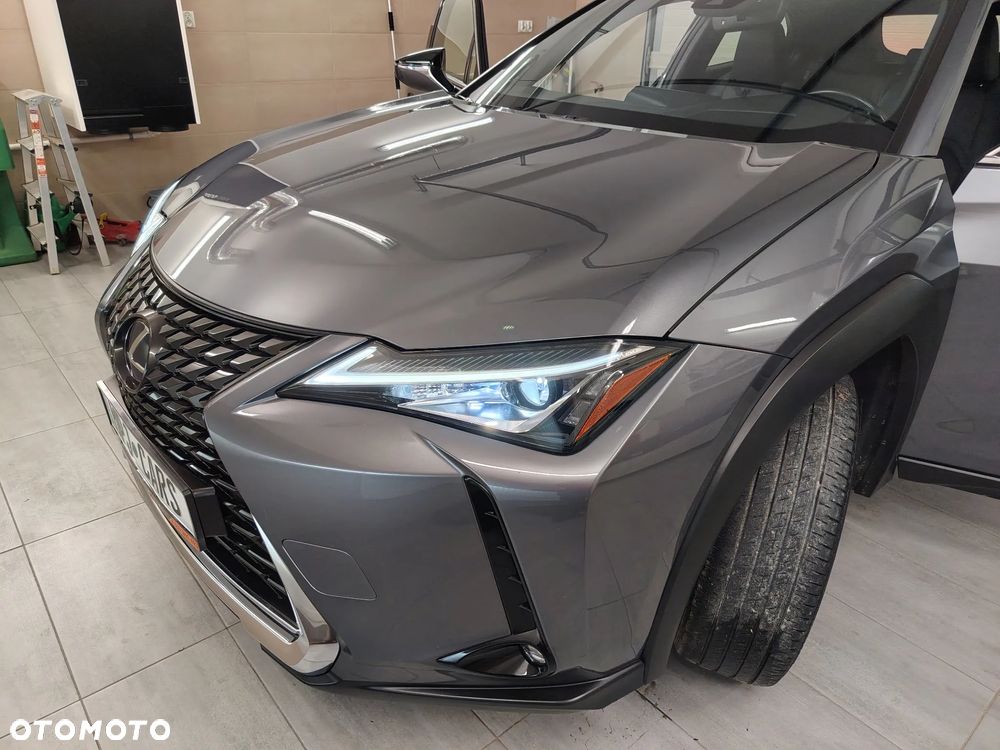 Lexus UX 250h Elegance 2WD - 37