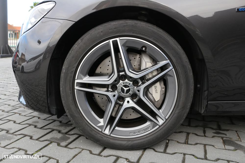 Mercedes-Benz E 300 de AMG Line - 46