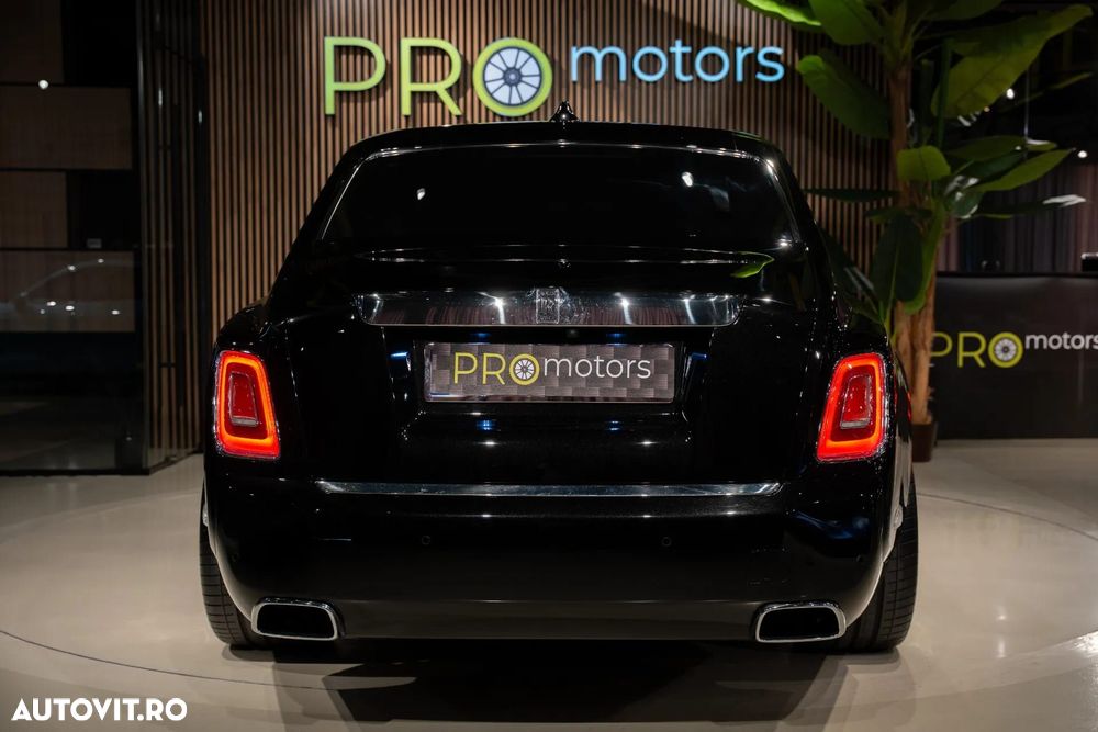Rolls-Royce Phantom - 28