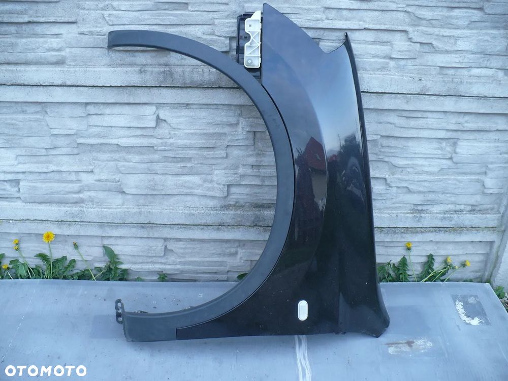 QASHQAI J10 BLOTNIK LEWY CZARNY-Z11 BIALY 326 EU.