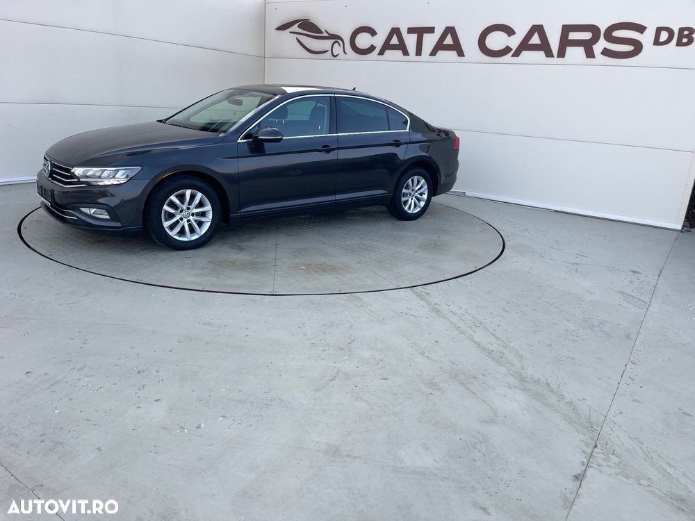 Volkswagen Passat - 6