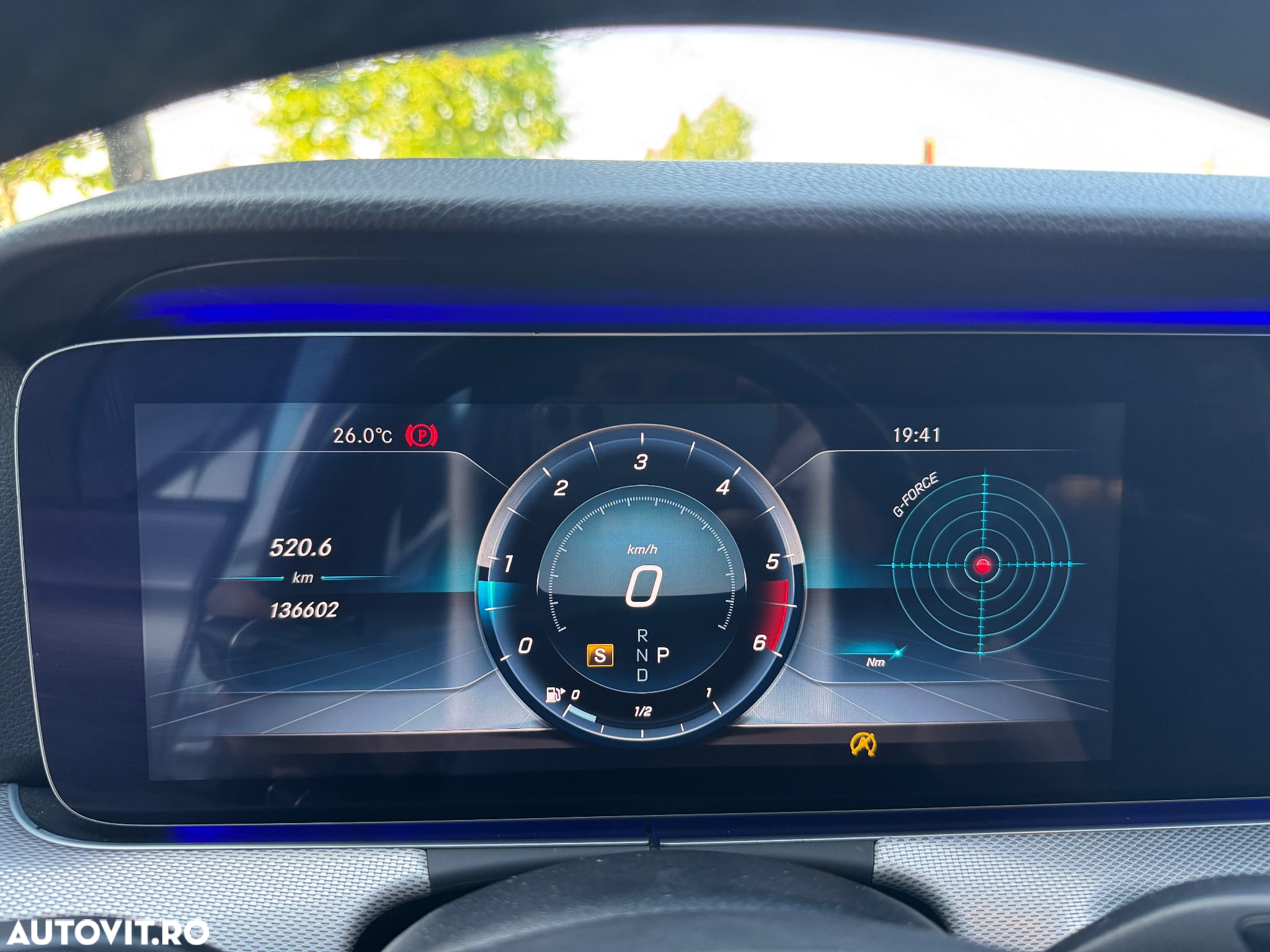Mercedes-Benz E 200 d T 9G-TRONIC - 11