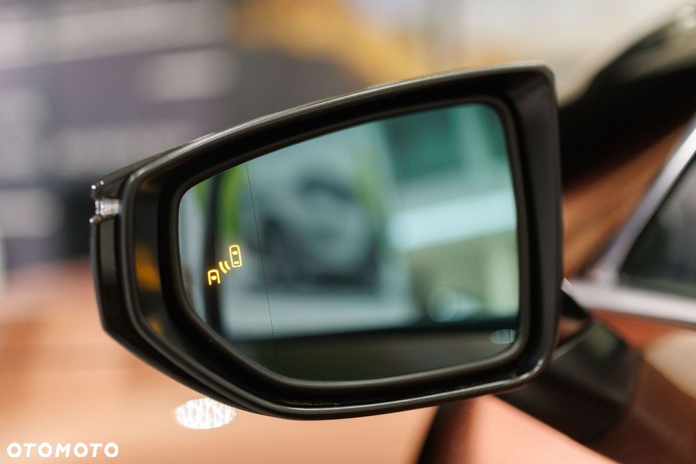 Lexus LBX 1.5 Hybrid Relax AWD - 14