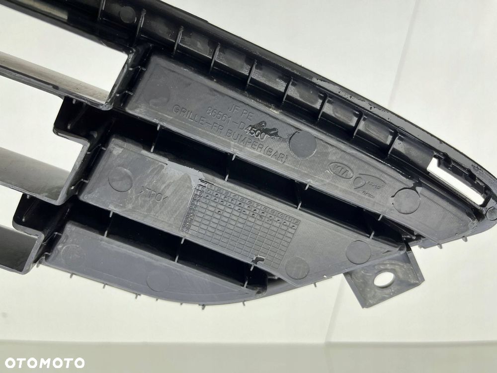 KIA OPTIMA IV KRATKA ZDERZAKA PRZÓD ŚRODKOWA 86561-D4500 - 5