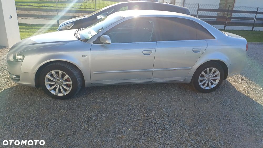Audi A4 Limousine - 3