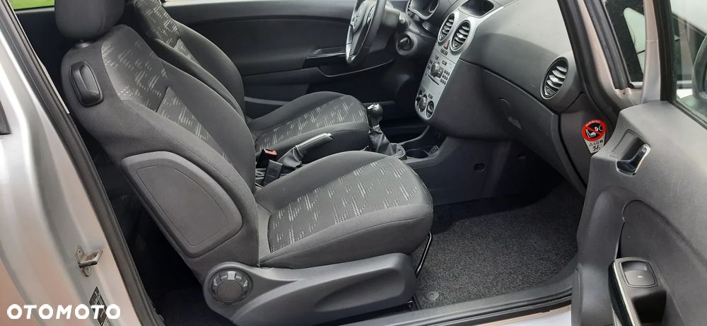 Opel Corsa - 16