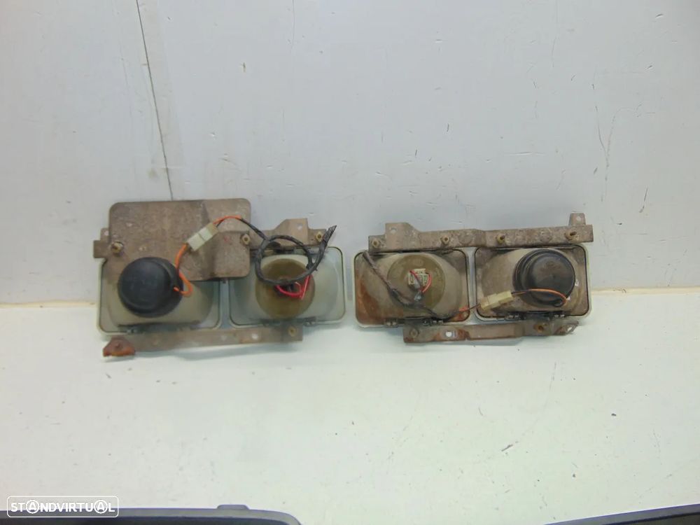 Nissan Vanette faróis - 10