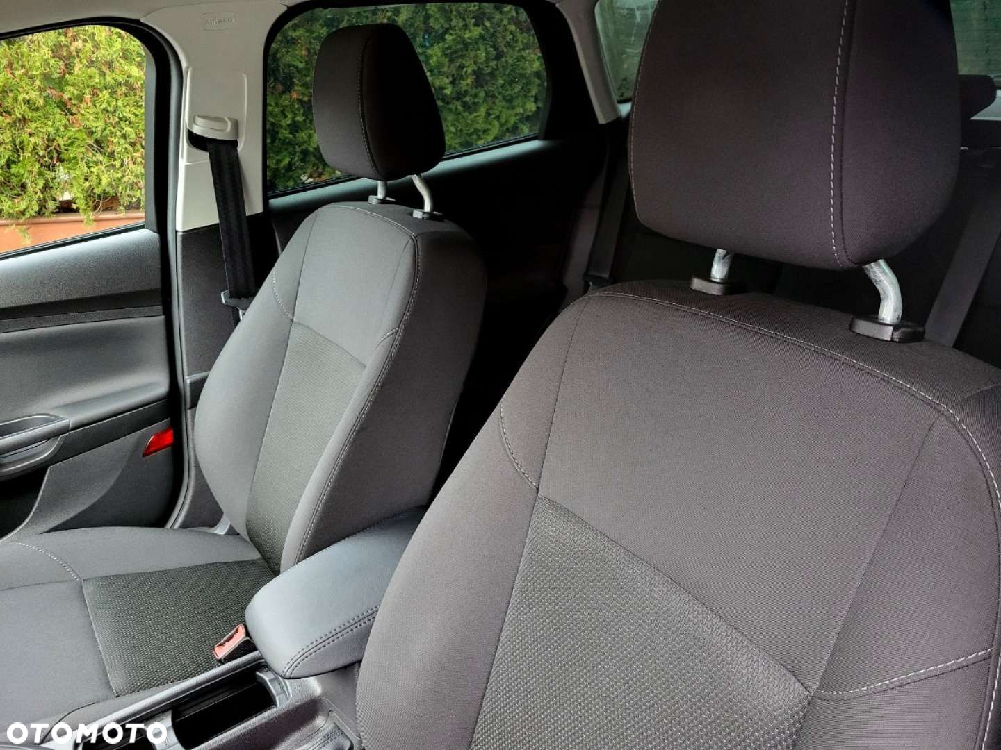 Ford Focus - 25