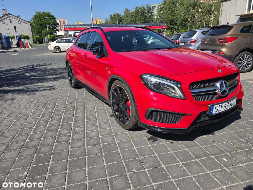 Mercedes-Benz GLA - 5