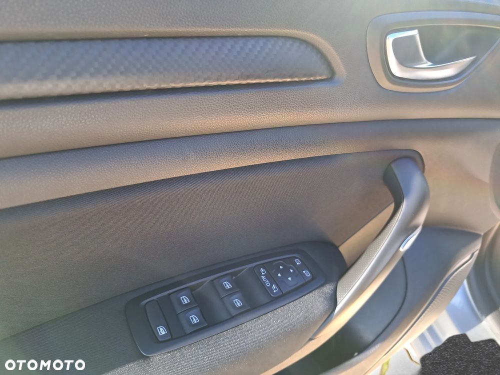 Renault Megane 1.3 TCe FAP Limited EDC - 19