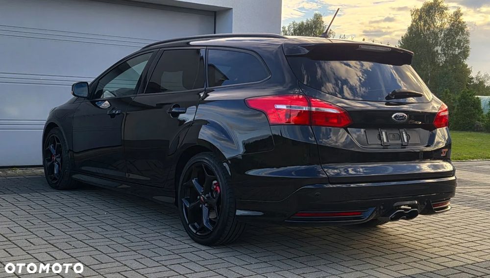 Ford Focus ST2 - 5