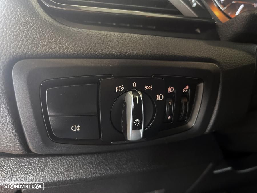 BMW 216 Active Tourer d Corporate Edition Business Edition - 13