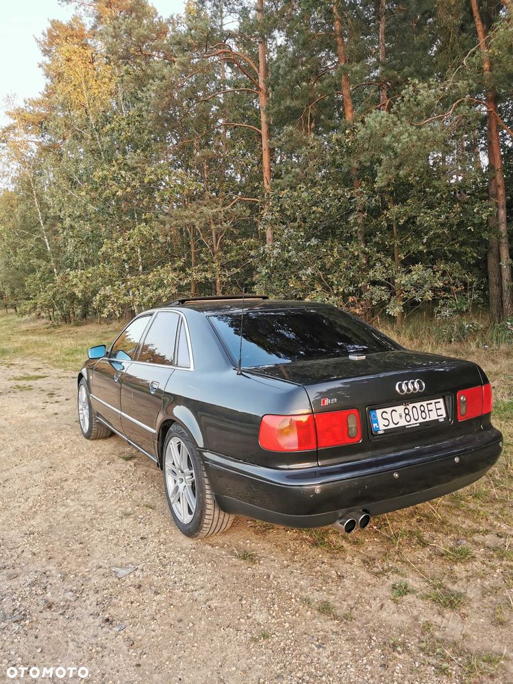 Audi A8 - 6