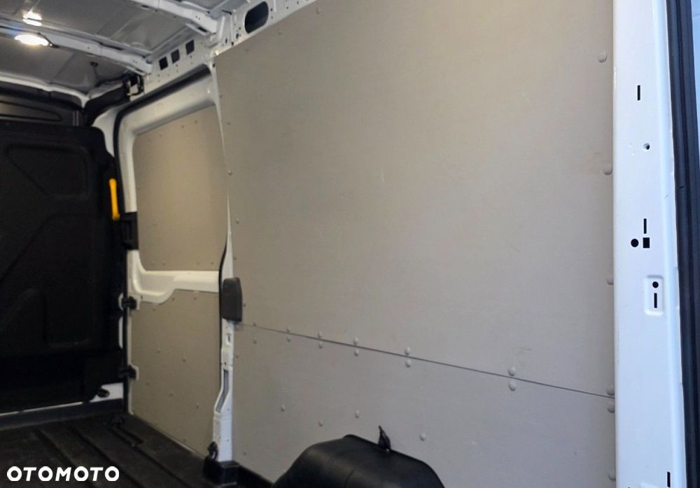 Ford Transit - 31