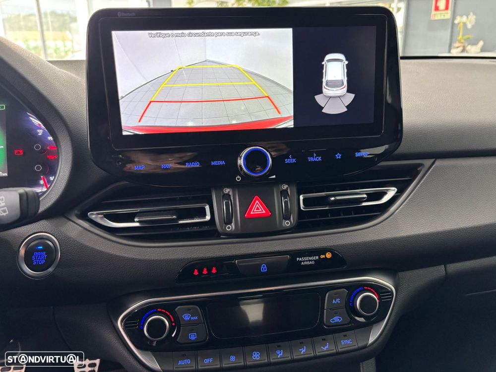 Hyundai i30 SW - 12