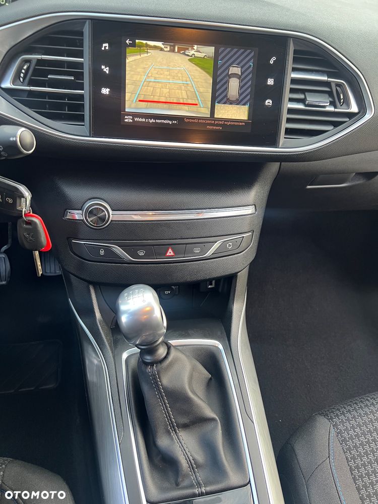 Peugeot 308 BlueHDi 130 Stop & Start Active - 29