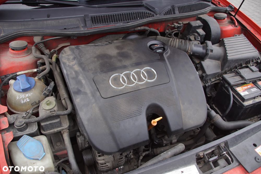 Auto na części - Audi A3 8L 1.6 8V 101 KM APF DUU LY3F 2000R Silnik Skrzynia Drzwi Maska Błotnik Klapa Lampa Lusterko Klamka Szyba Deska Kokpit Sterownik Moduł Czujnik Licznik Panel Kierownica - 16