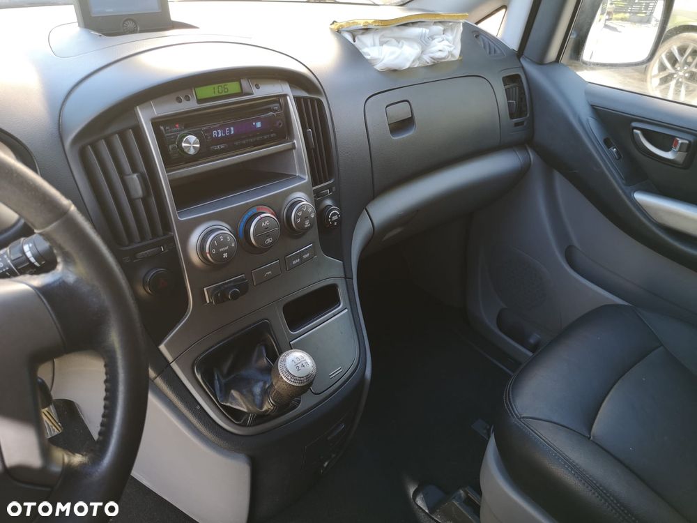 Hyundai H-1 2.5 CRDi Premium - 30