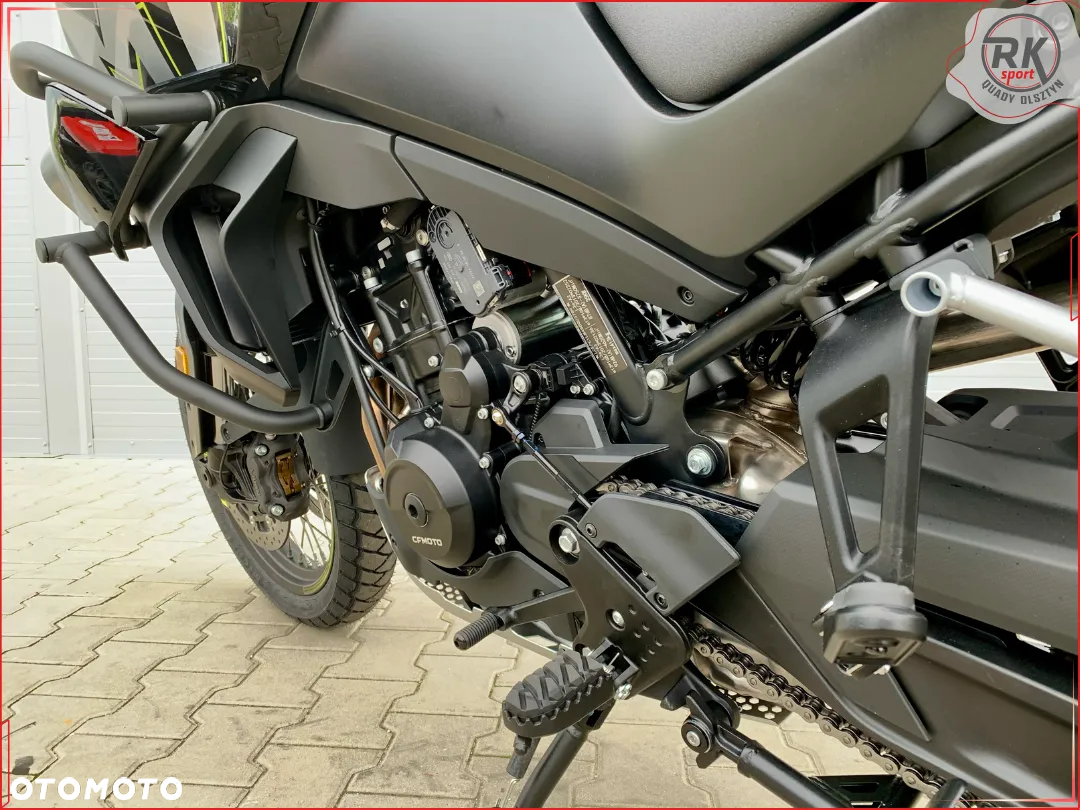 CFMoto MT - 8