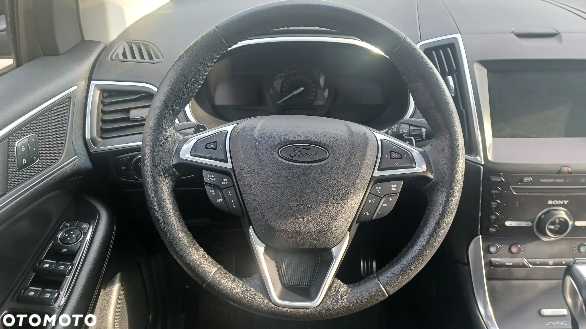 Ford Edge - 12