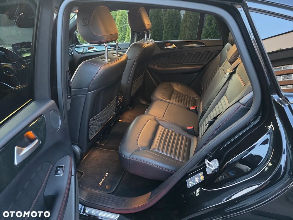 Mercedes-Benz GLE - 10