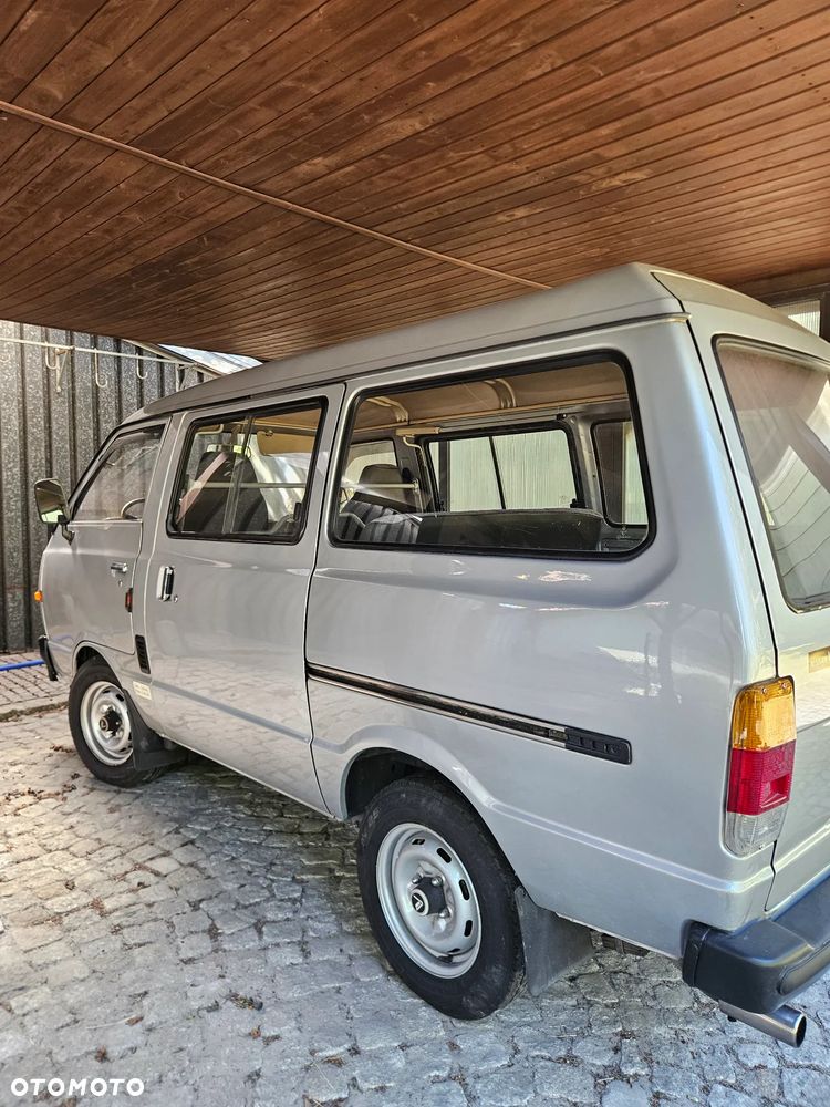 Nissan Vanette - 2