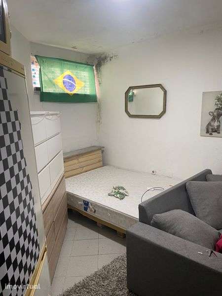 T0 pronto a morar 600€ + caução - Grande imagem: 3/3