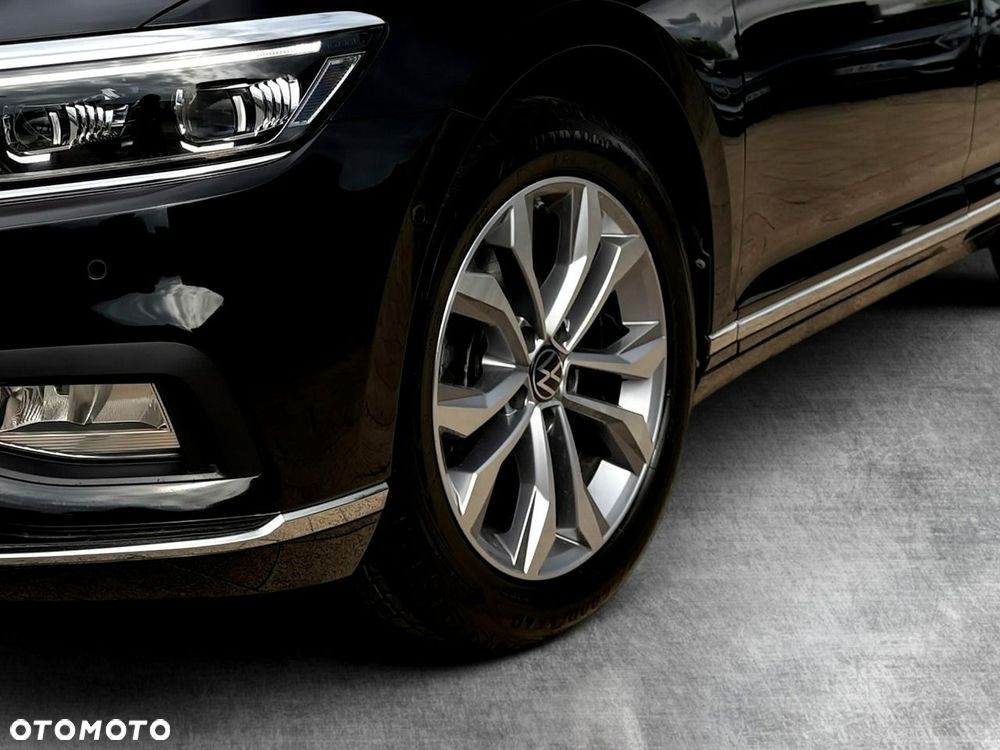 Volkswagen Passat - 10